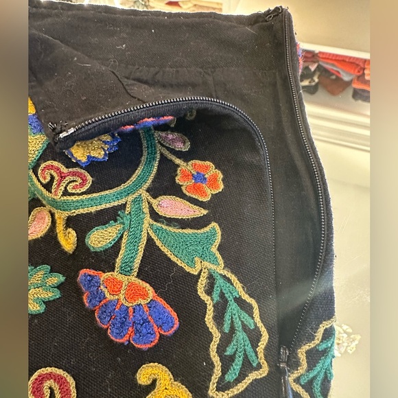 Zara Mini Skirt Black Embroidered w/rich tones yellow red blue green SIZE SMALL - Picture 9 of 9